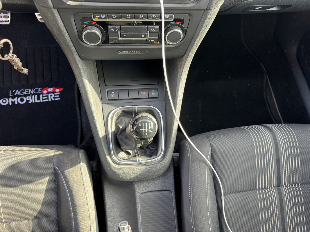 Volkswagen Golf — 14