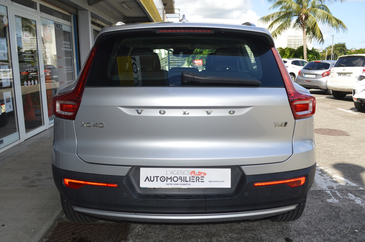 Volvo XC40 — 6