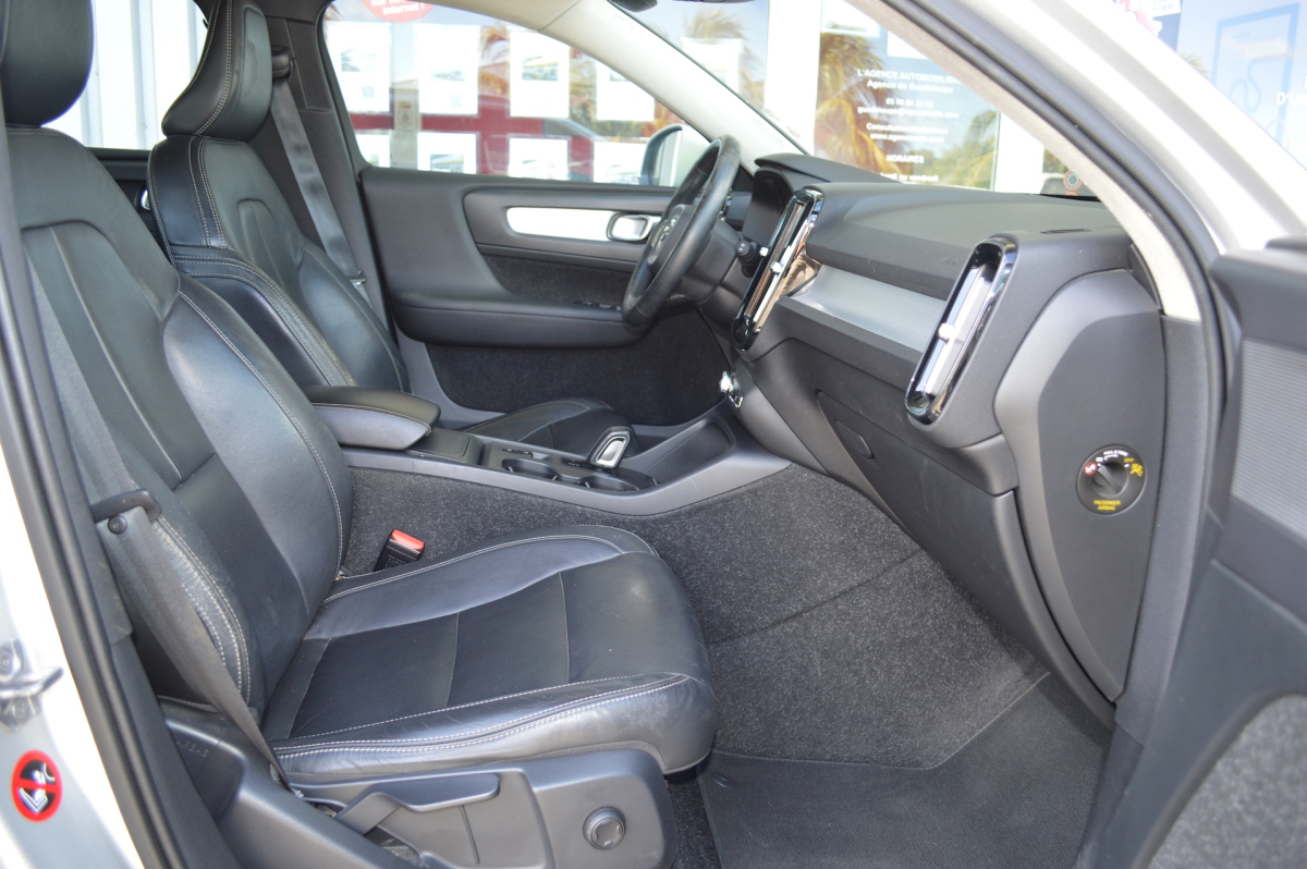Volvo XC40 — 17