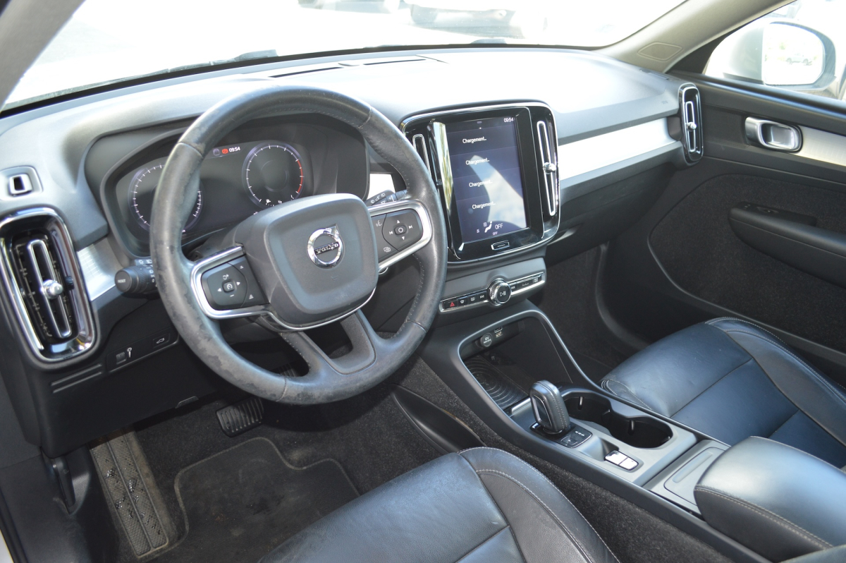 Volvo XC40 — 14