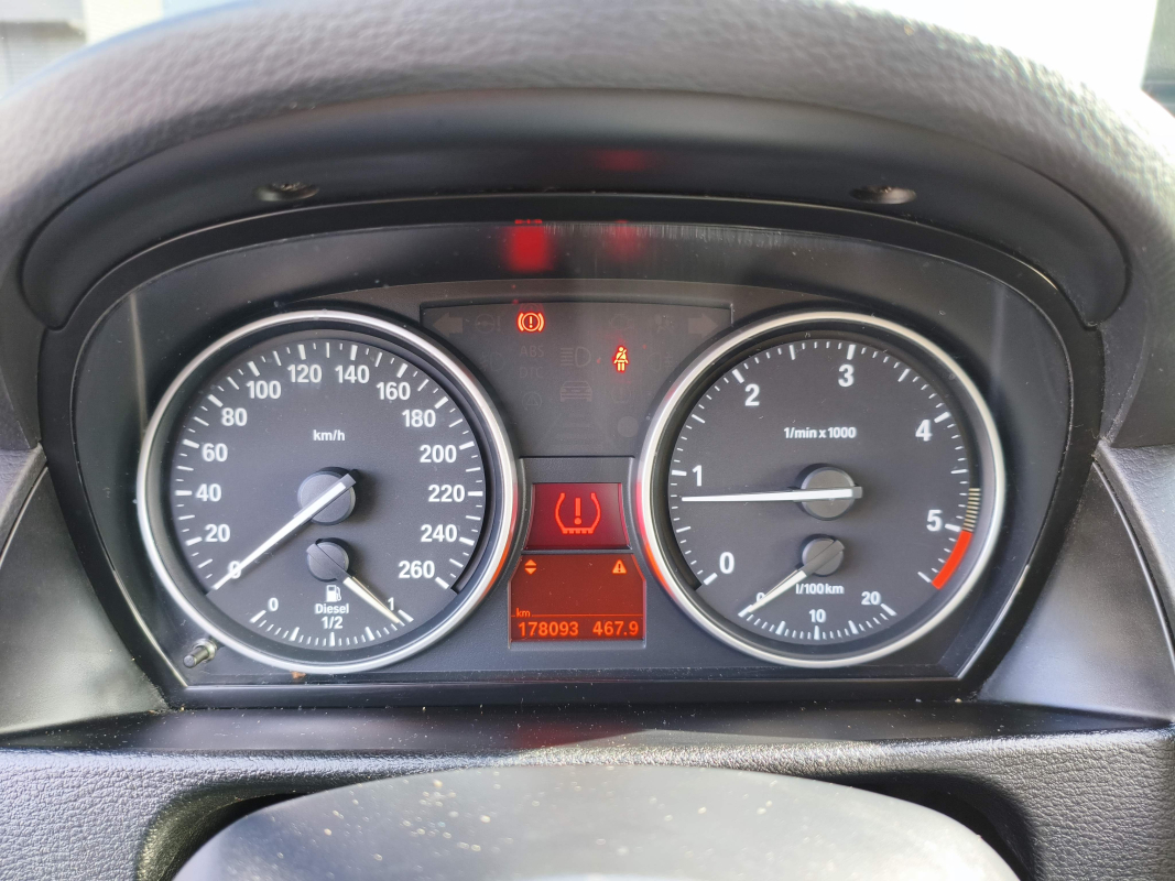 Bmw X1 — 12