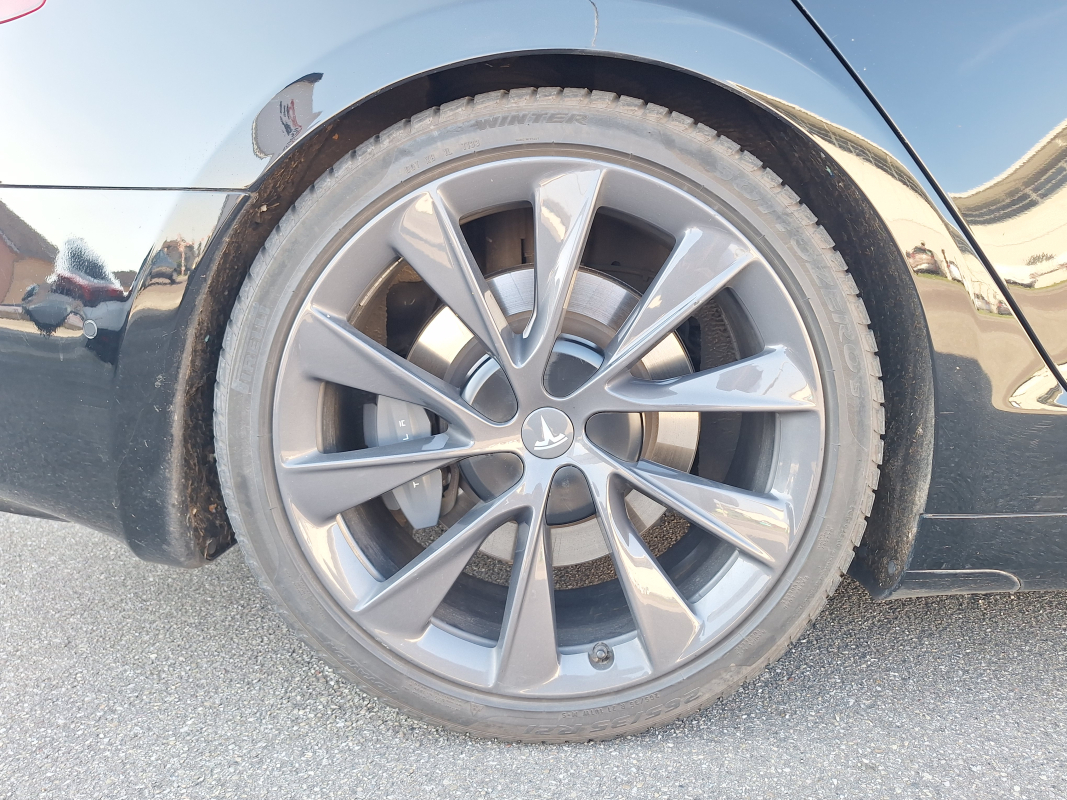 Tesla Model S — 36