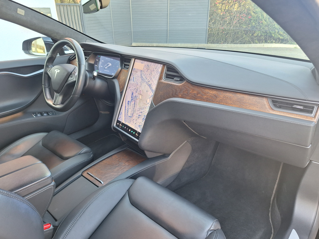 Tesla Model S — 15