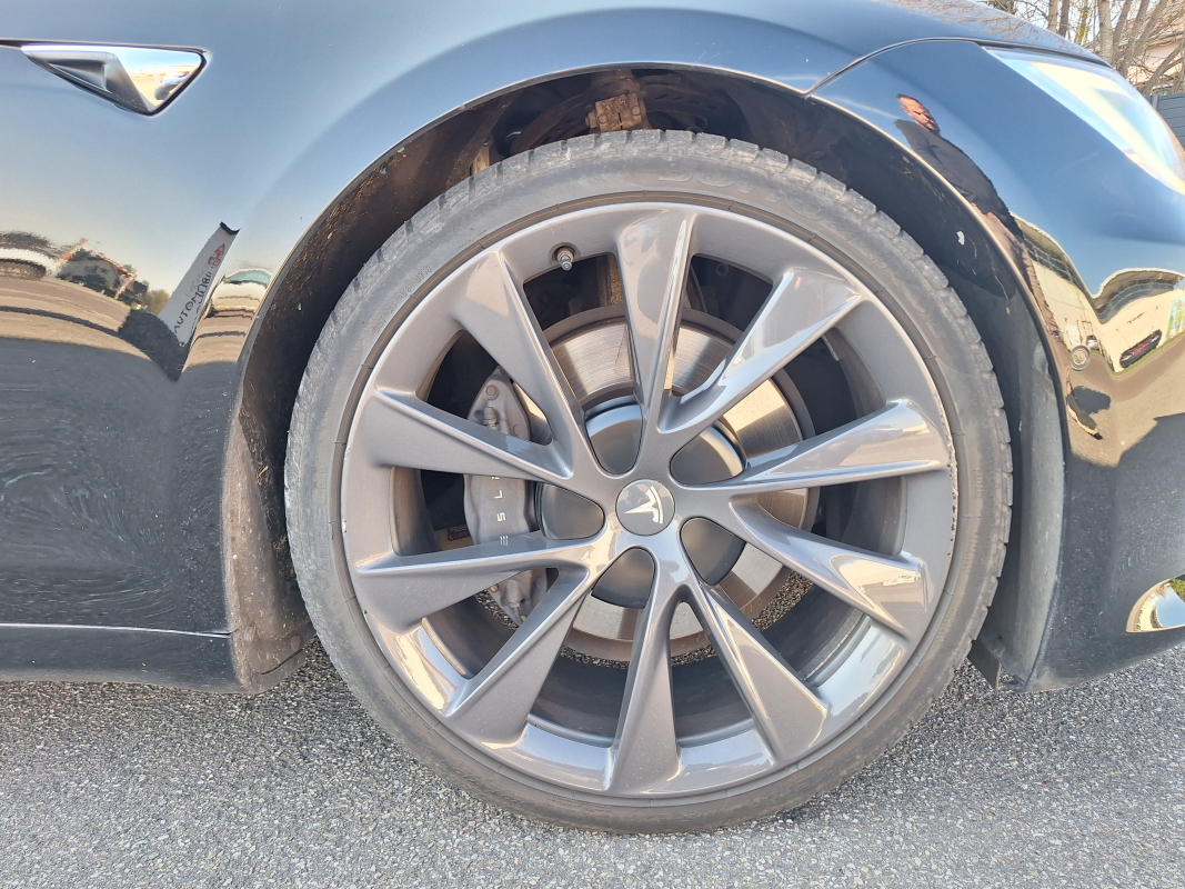 Tesla Model S — 9