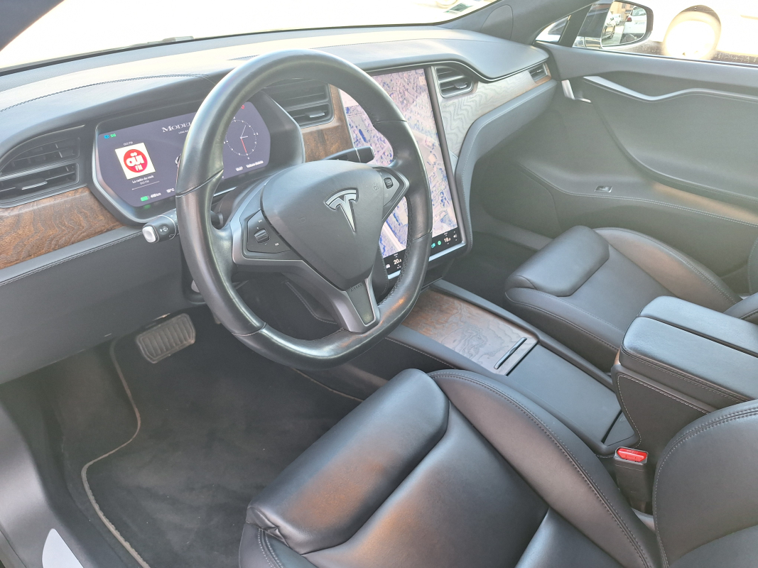 Tesla Model S — 11