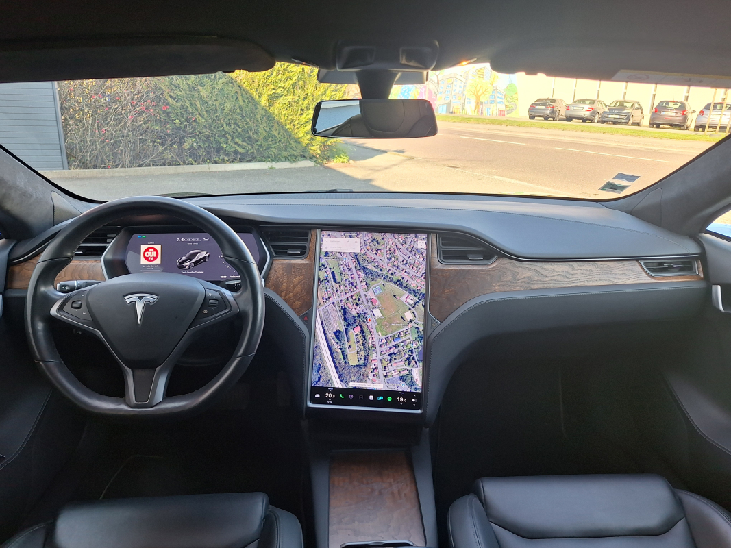Tesla Model S — 18