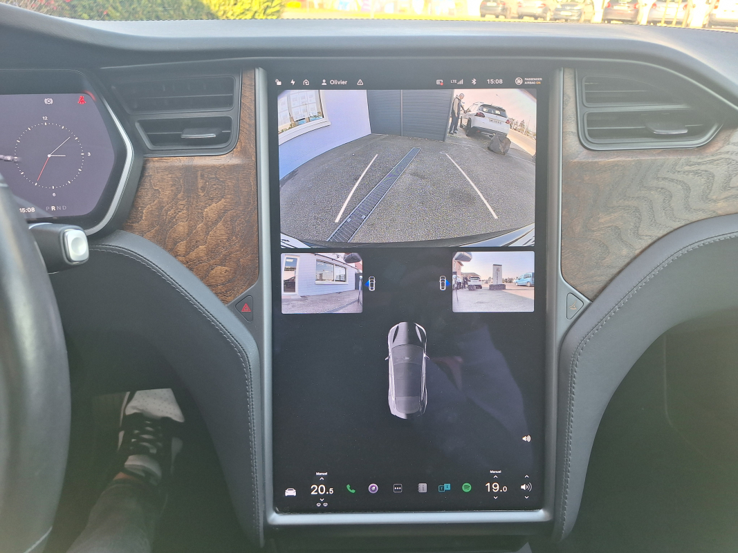 Tesla Model S — 24