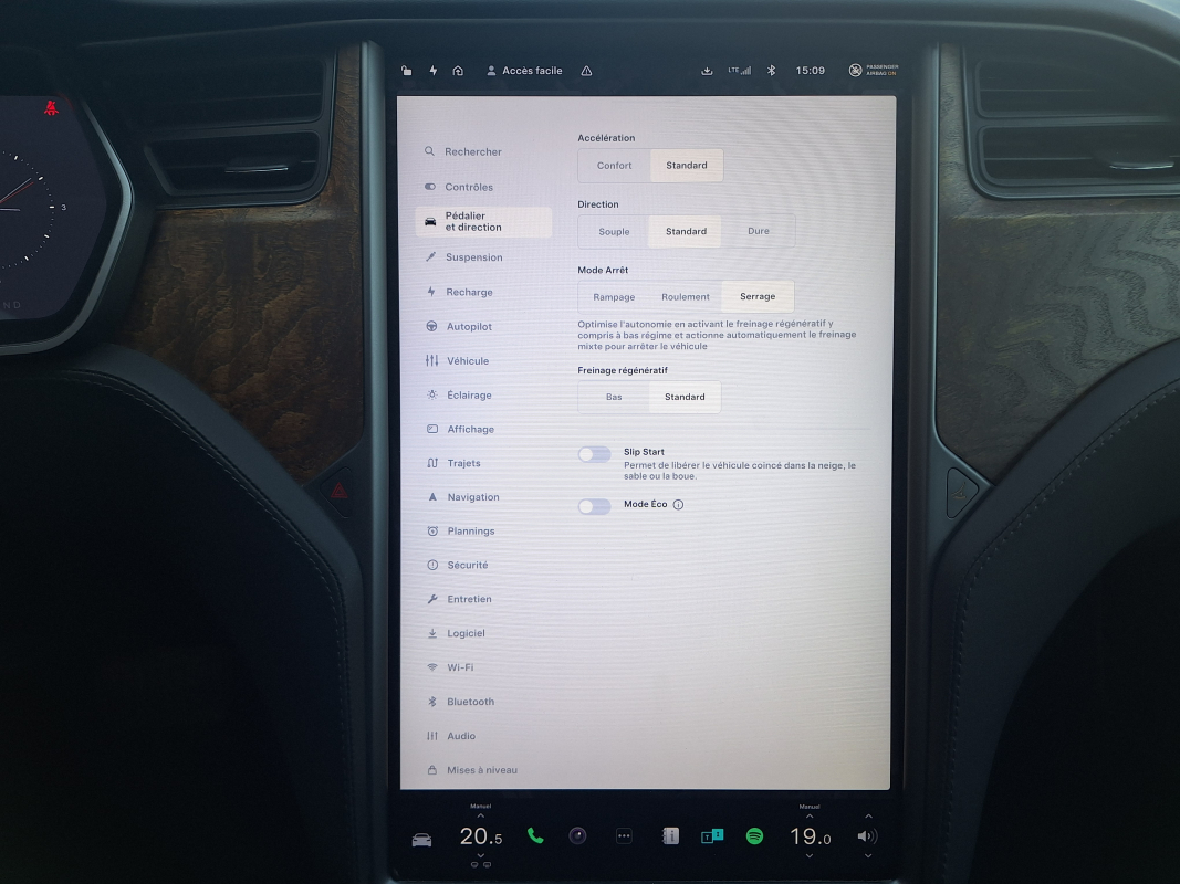 Tesla Model S — 32