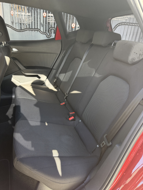 Seat Arona — 13