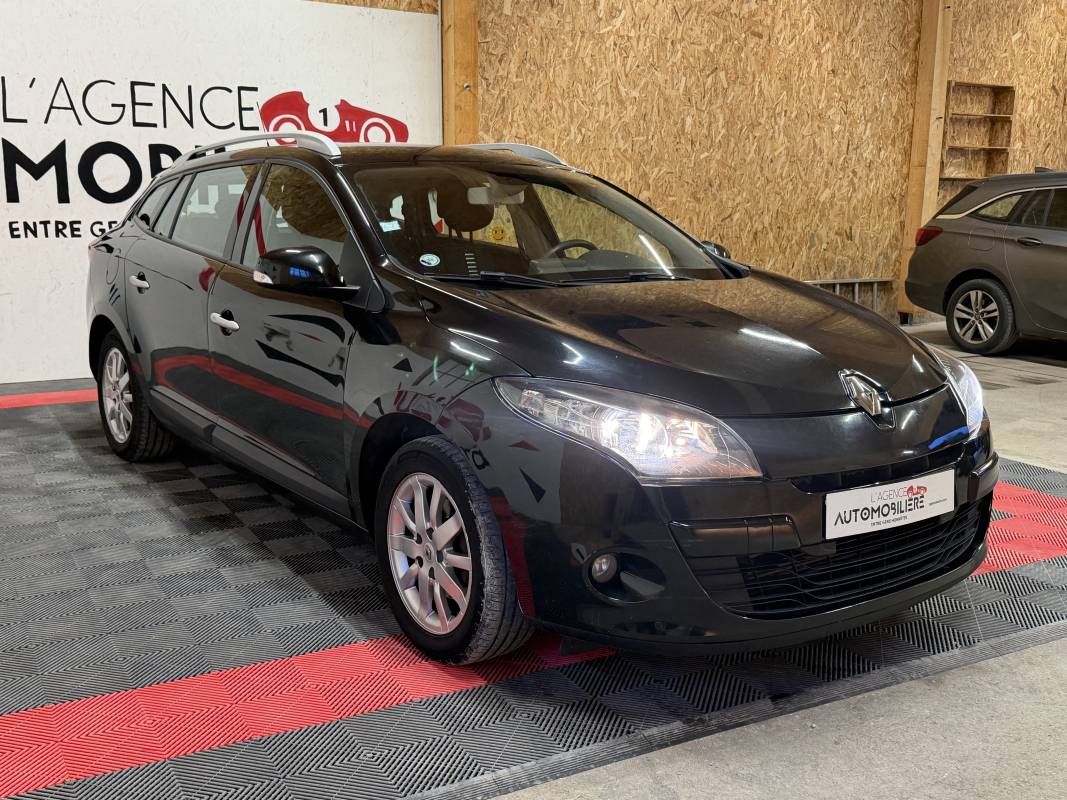 Renault Megane — 4