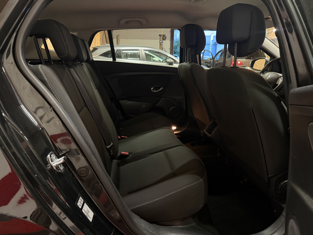 Renault Megane — 14