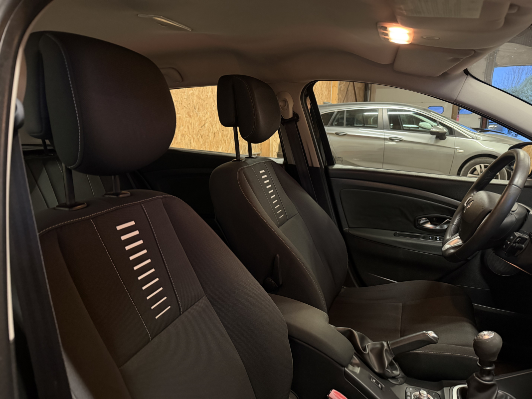 Renault Megane — 9