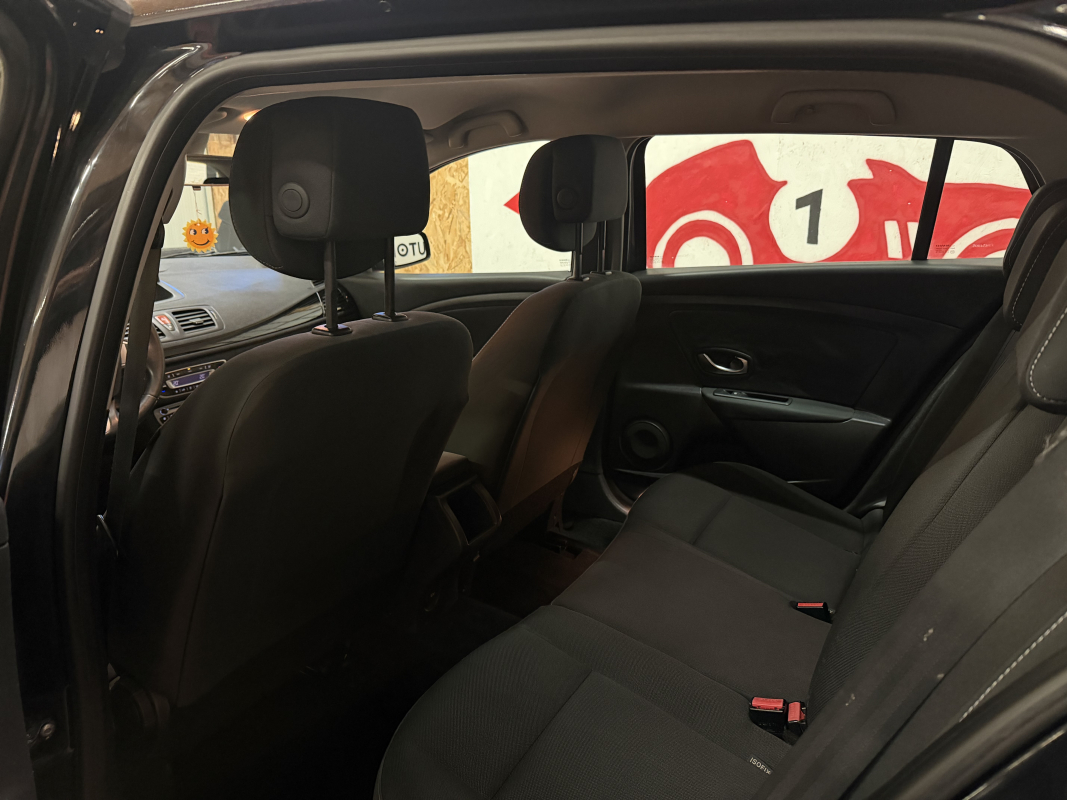 Renault Megane — 13