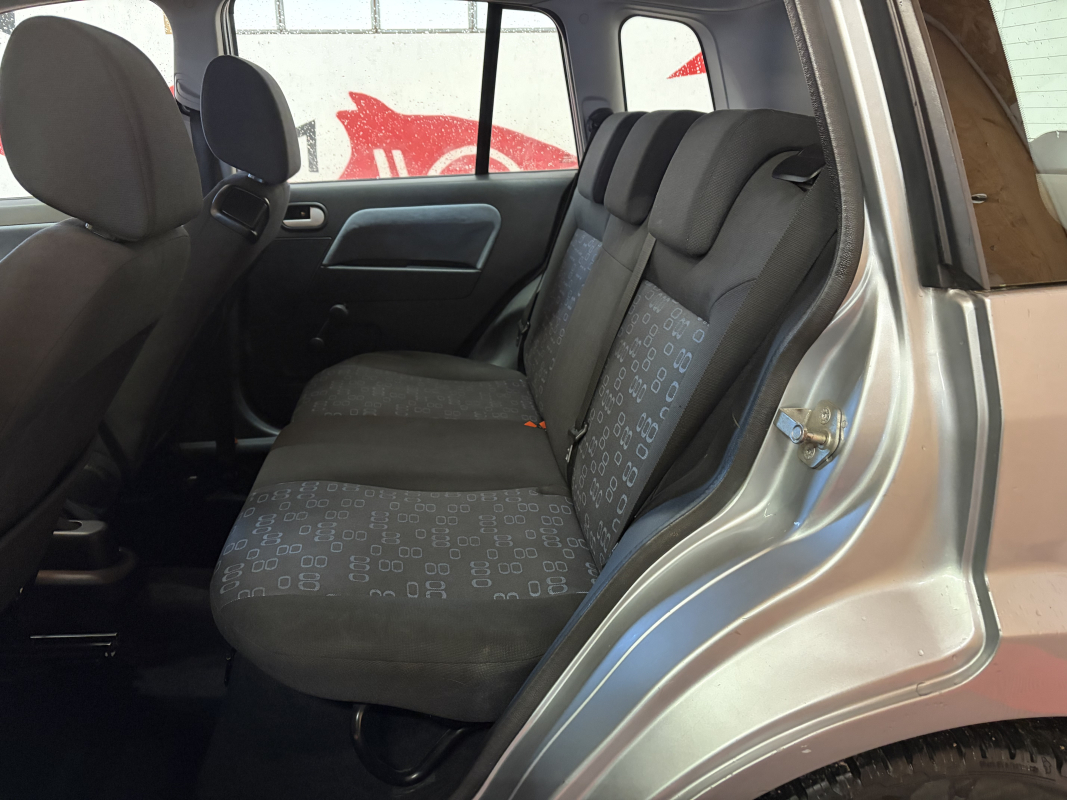 Ford Fusion — 13