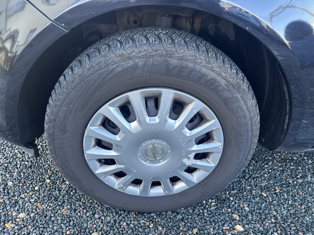 Opel Corsa — 25