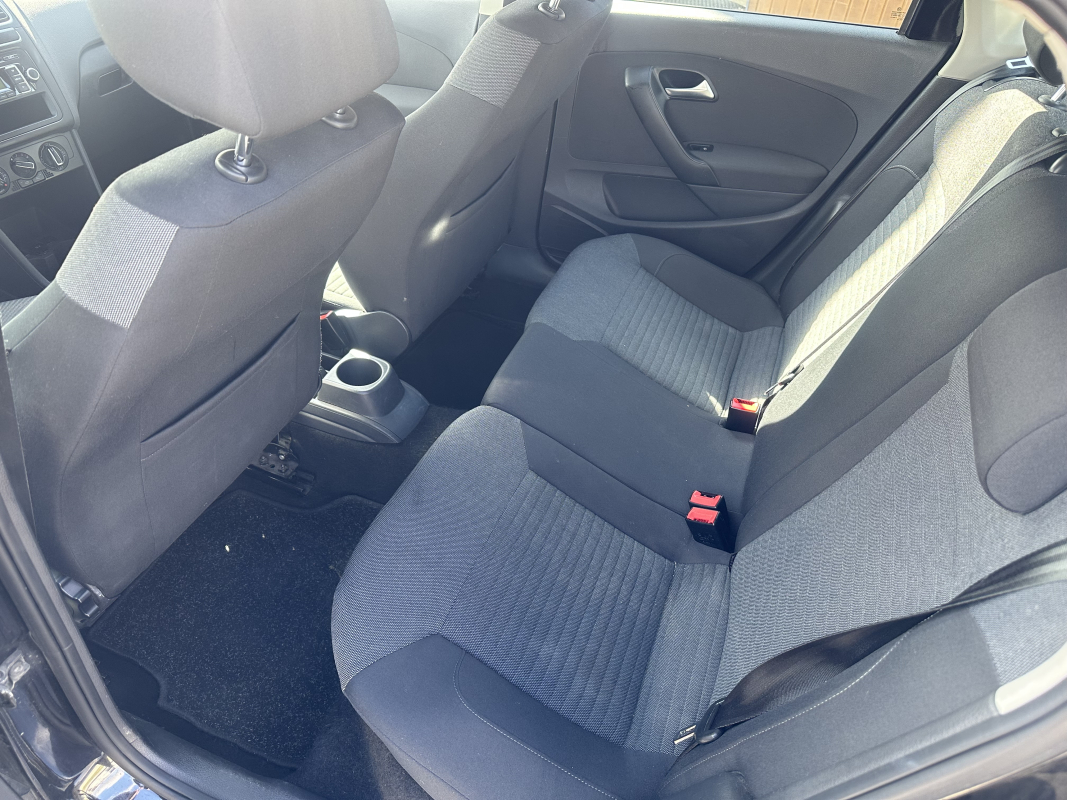 Volkswagen Polo — 13