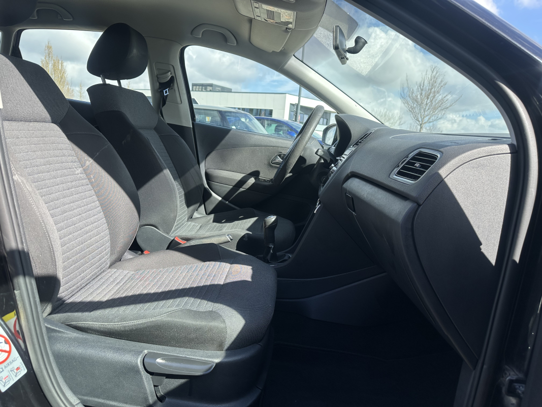 Volkswagen Polo — 12