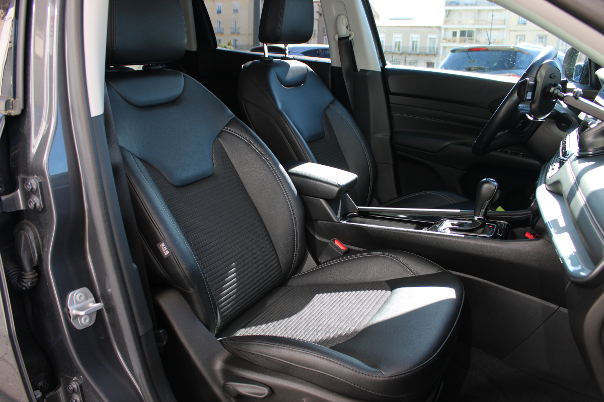 Jeep Compass — 13