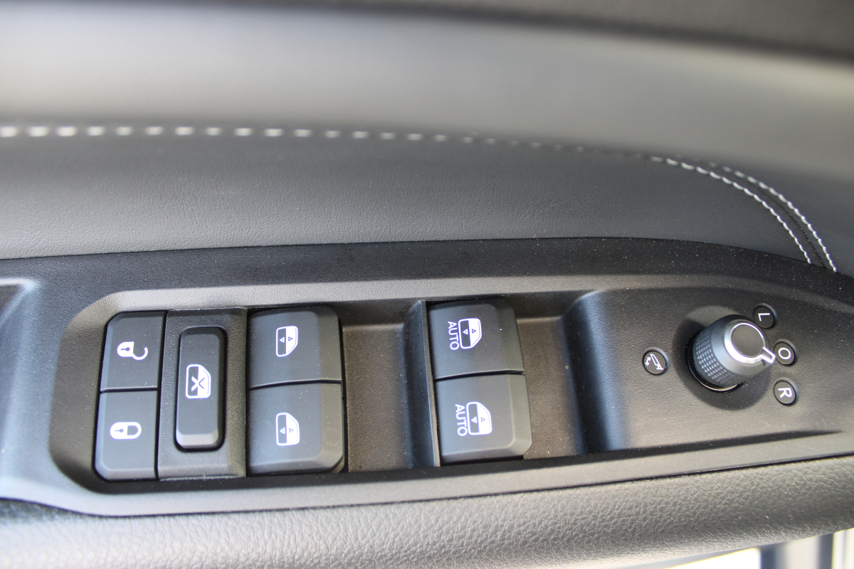 Jeep Compass — 23