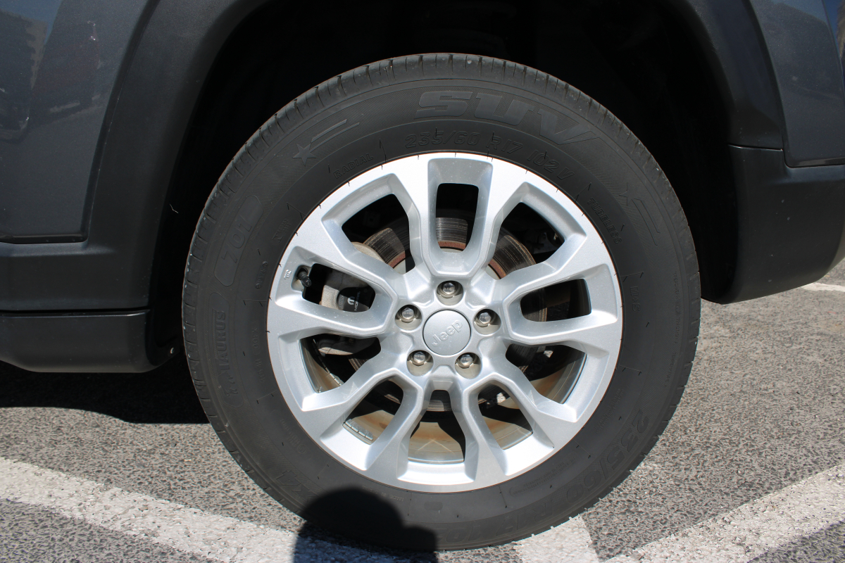 Jeep Compass — 28