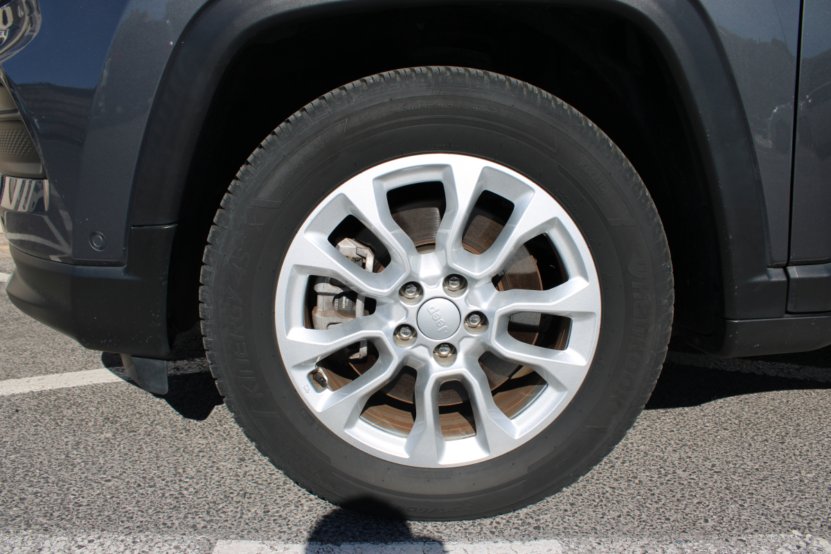 Jeep Compass — 27