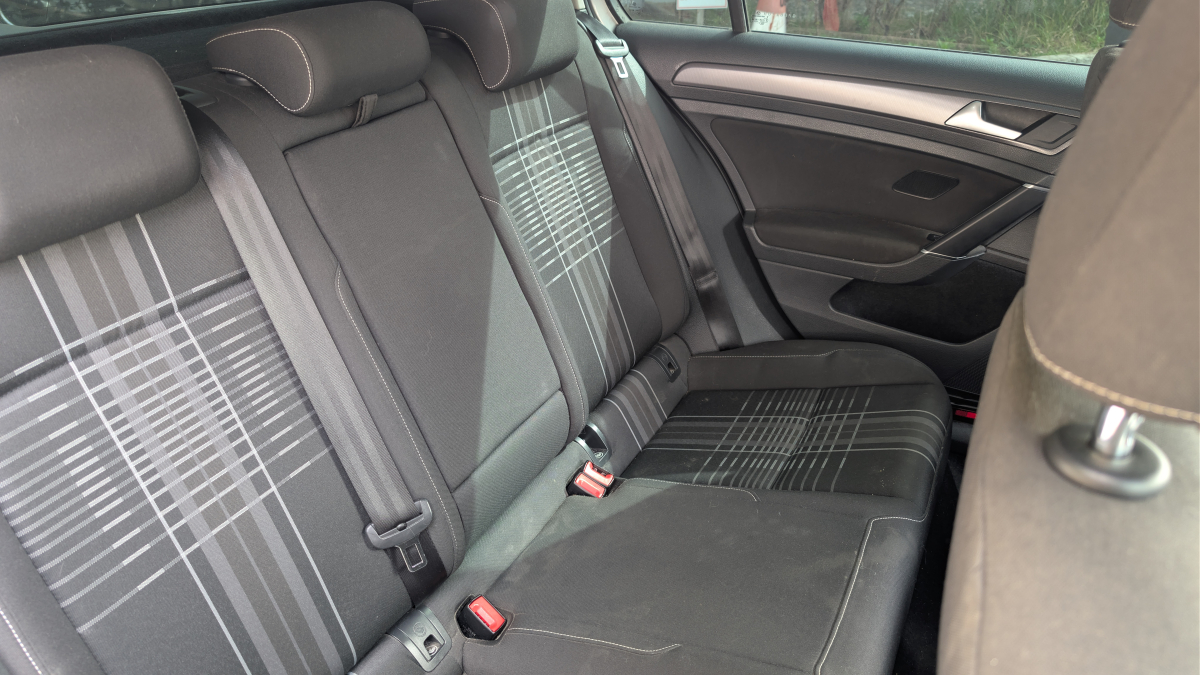 Volkswagen Golf — 13