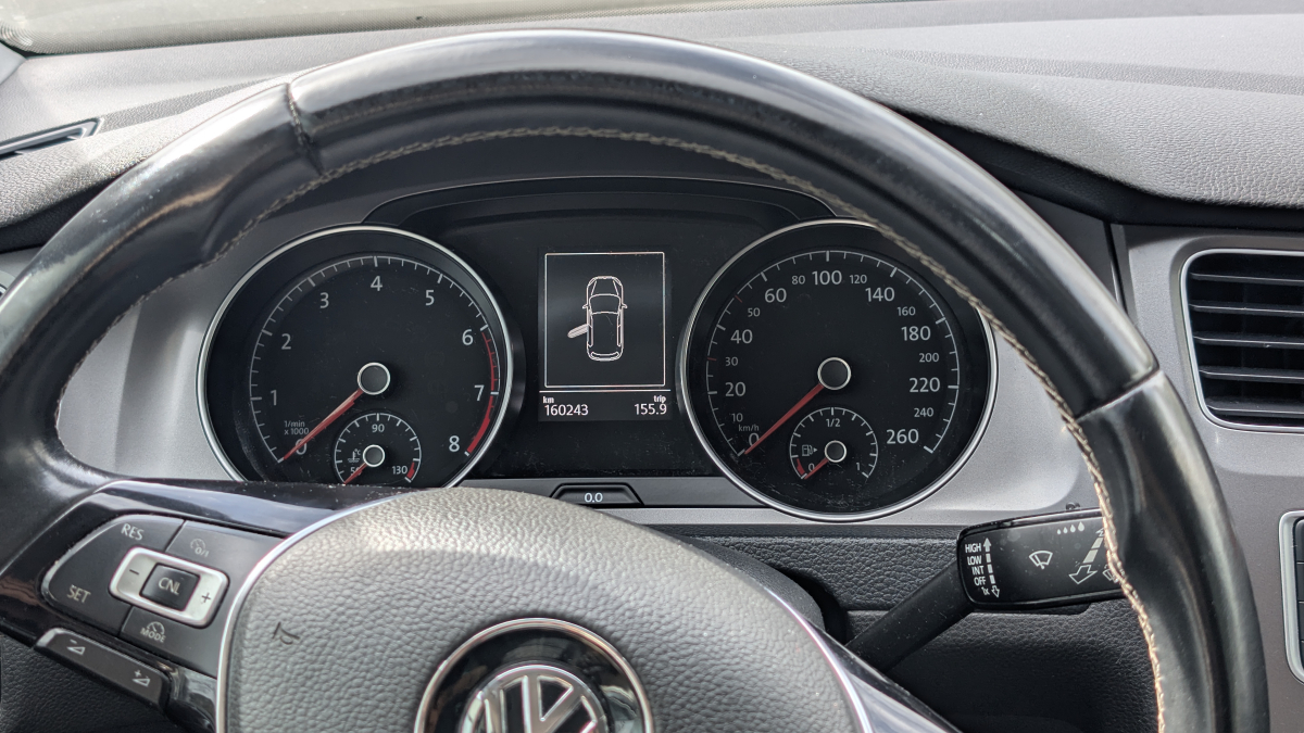 Volkswagen Golf — 16