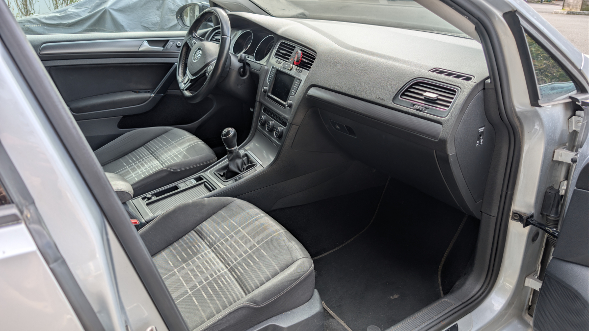 Volkswagen Golf — 11