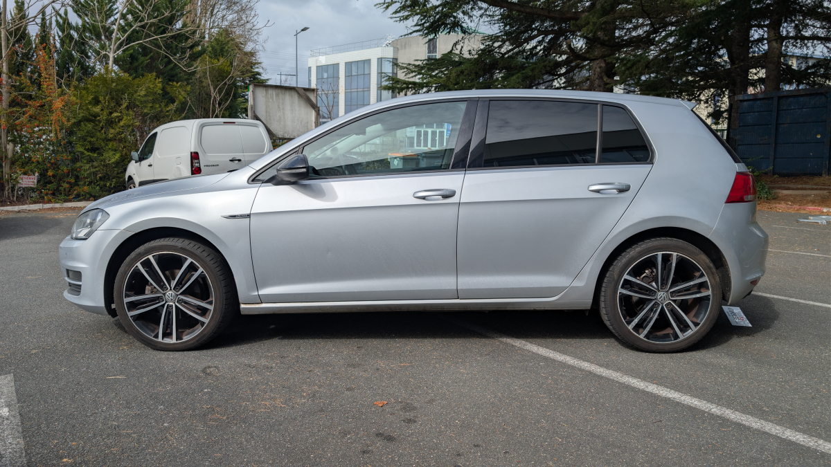Volkswagen Golf — 4