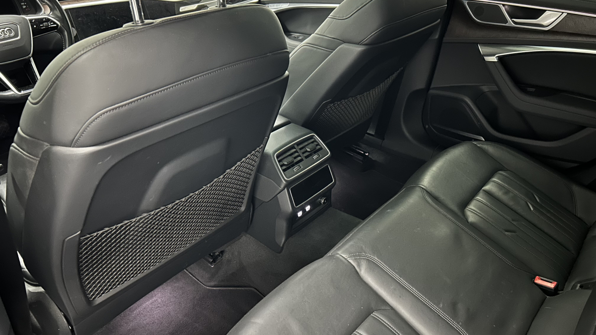Audi A6 Avant — 14