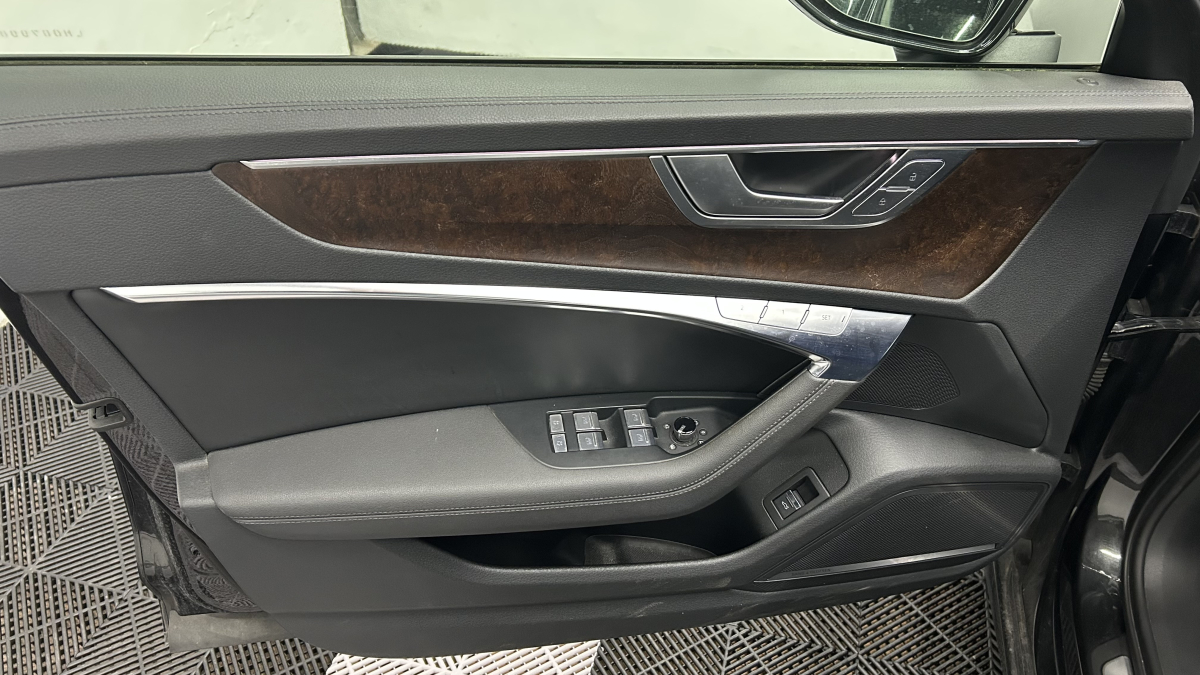 Audi A6 Avant — 31