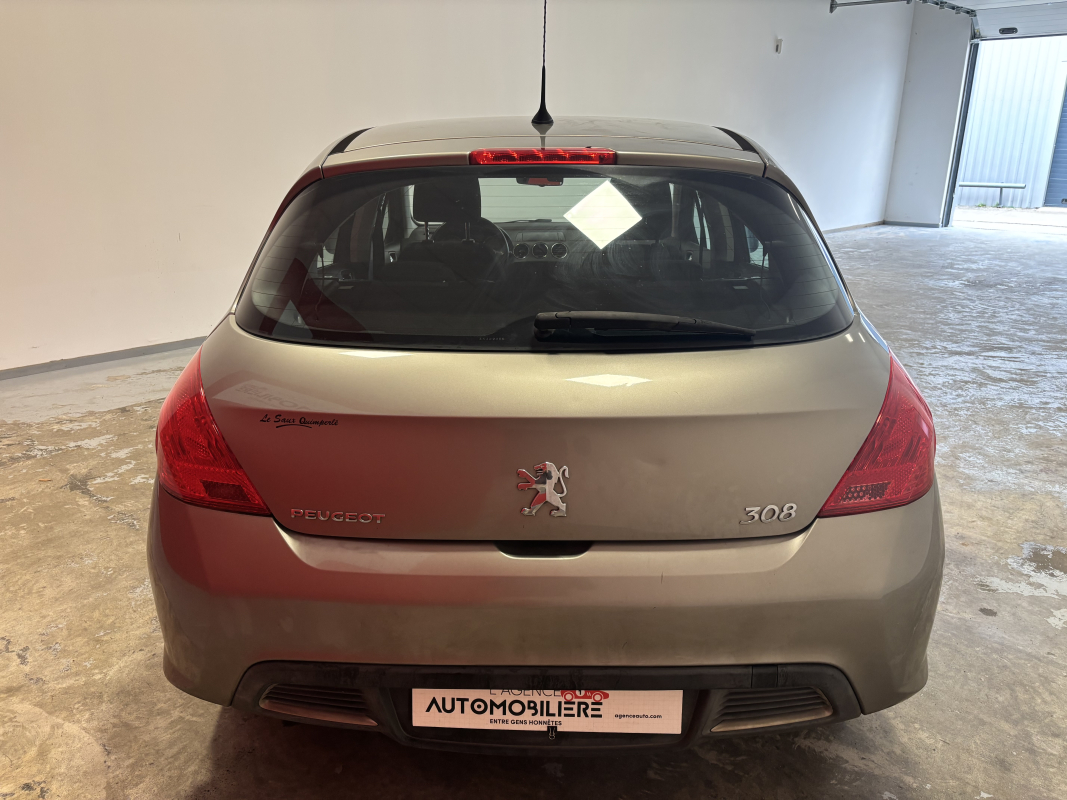 Peugeot 308 — 6