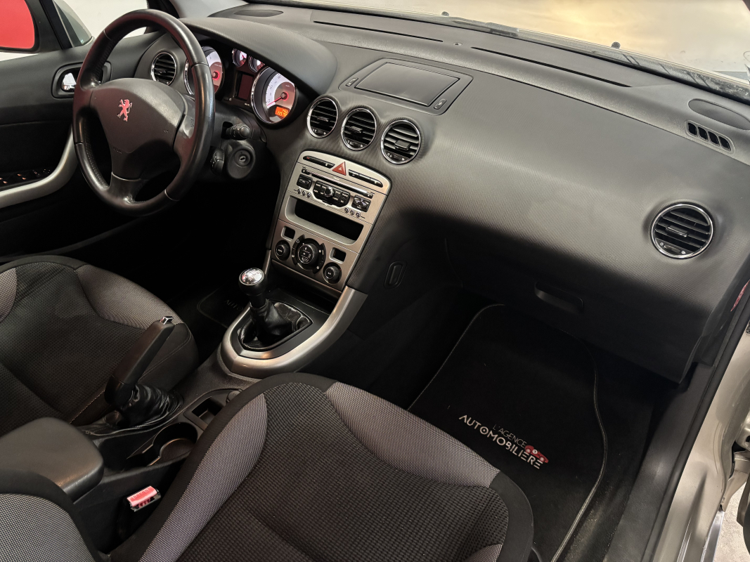 Peugeot 308 — 24