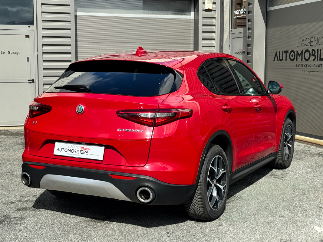 Alfa Romeo STELVIO — 8