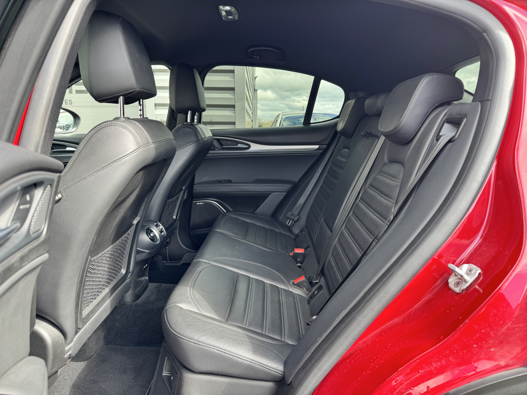 Alfa Romeo STELVIO — 14