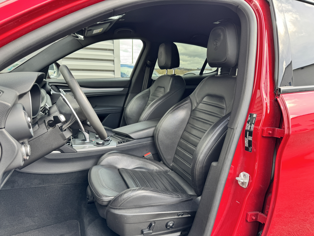 Alfa Romeo STELVIO — 12