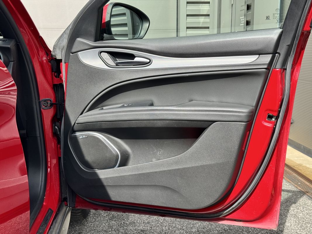 Alfa Romeo STELVIO — 31