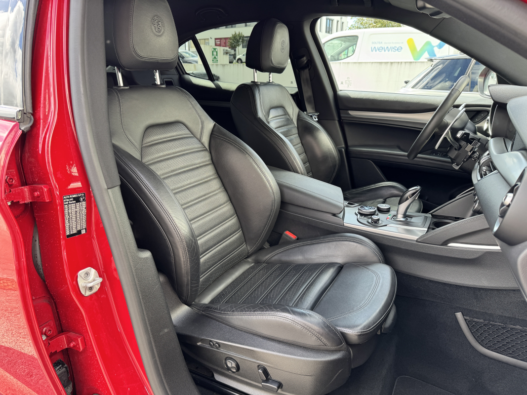 Alfa Romeo STELVIO — 13