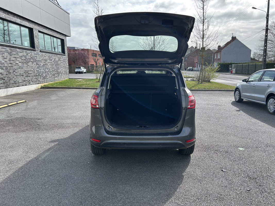 Ford B-Max — 30
