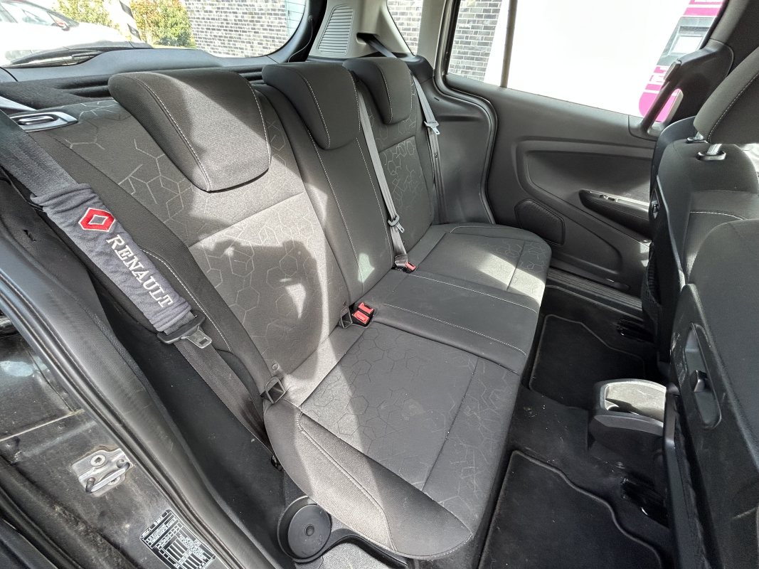 Ford B-Max — 27