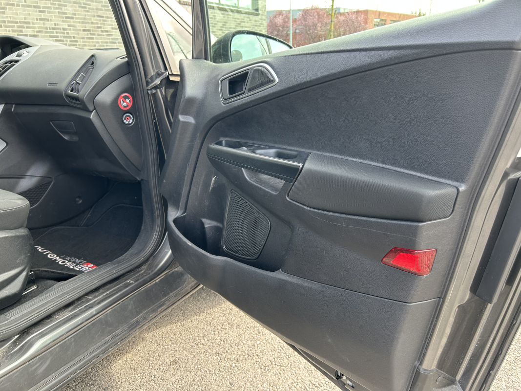 Ford B-Max — 23