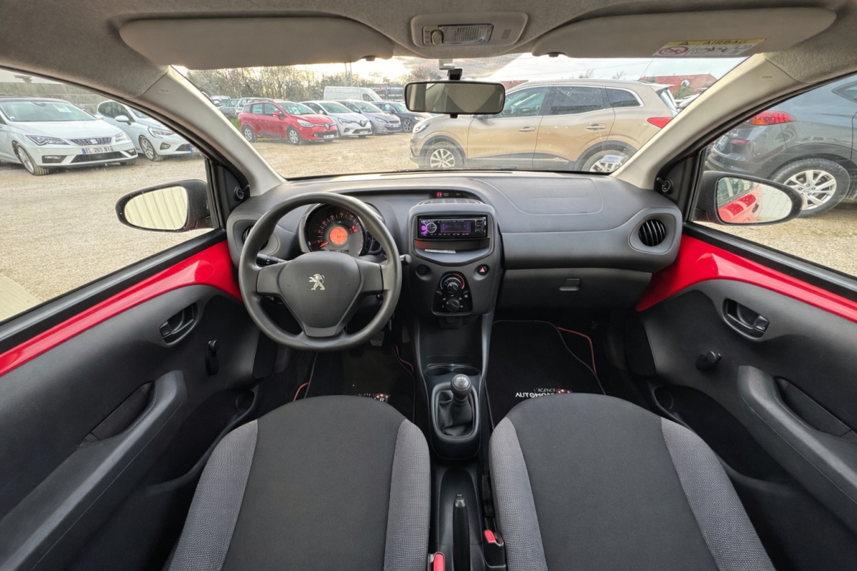 Peugeot 108 — 11
