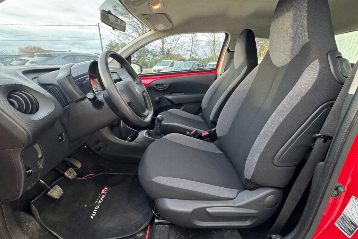 Peugeot 108 — 9
