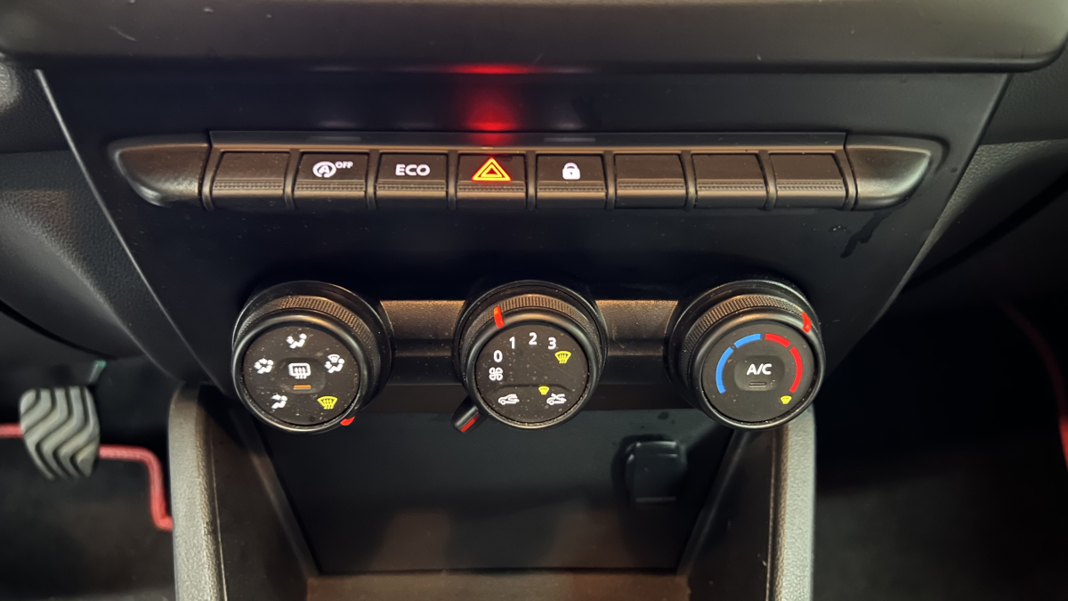 Dacia Duster — 25