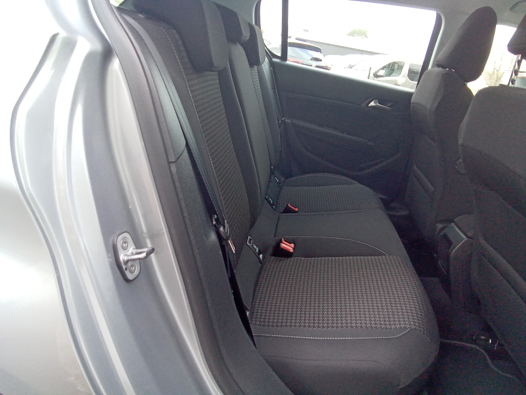 Peugeot 308 — 19