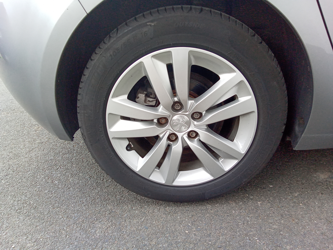 Peugeot 308 — 24