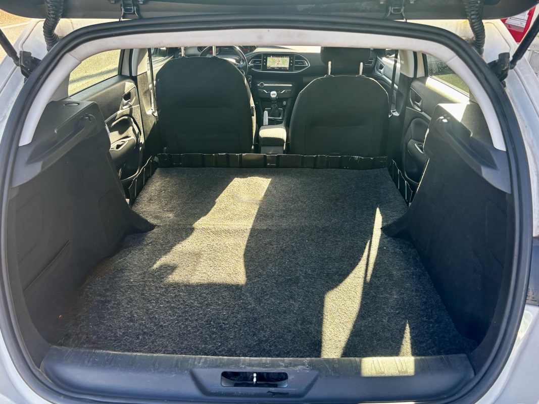 Peugeot 308 — 19