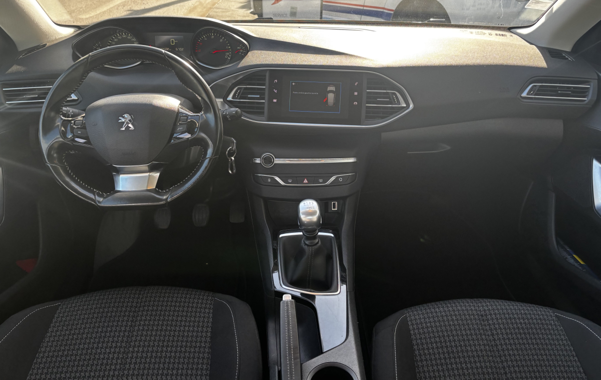 Peugeot 308 — 14