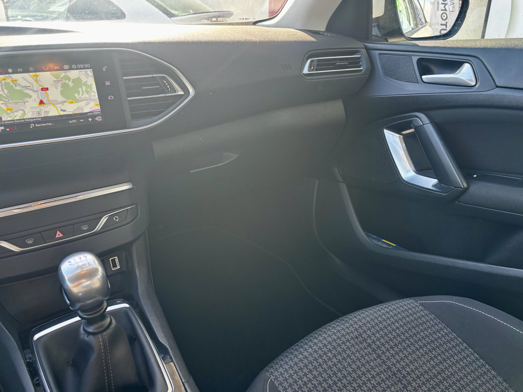 Peugeot 308 — 28