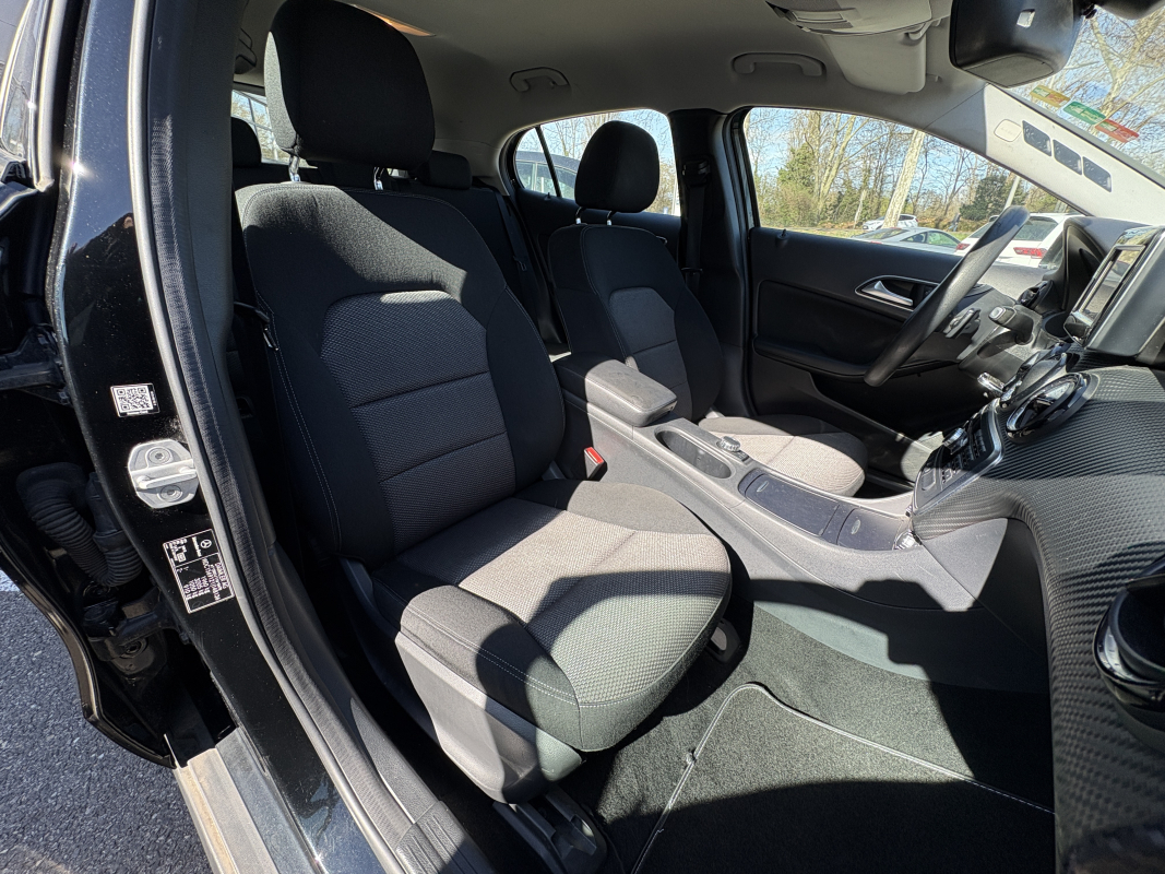 Mercedes Classe GLA — 12